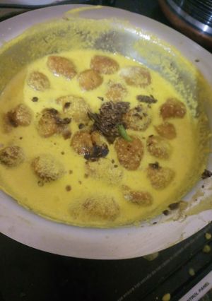 बेसन की कढ़ी (besan ki kadhi recipe in Hindi) रेसिपी मुख्य फोटो