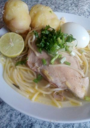 Una foto de Caldo de gallina