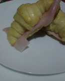 Medialunas caseras con jamón