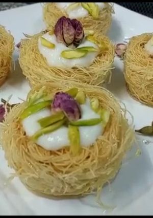 A picture of Vermicelli Nest kunafa||Arabic dessert||kunafa filled with cream.