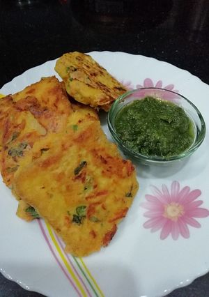 A picture of Mini bread tava fritters.