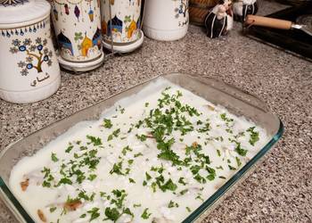 Latest Recipe Slices of chicken with potatoes and white sauce Home Style