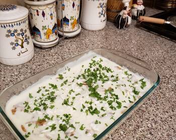 Popular Recipe Slices of chicken with potatoes and white sauce Yummy