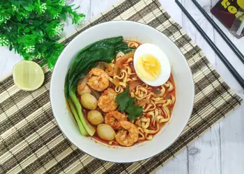 Resep Baru Ramen Kari Udang Pedas Ala Warung