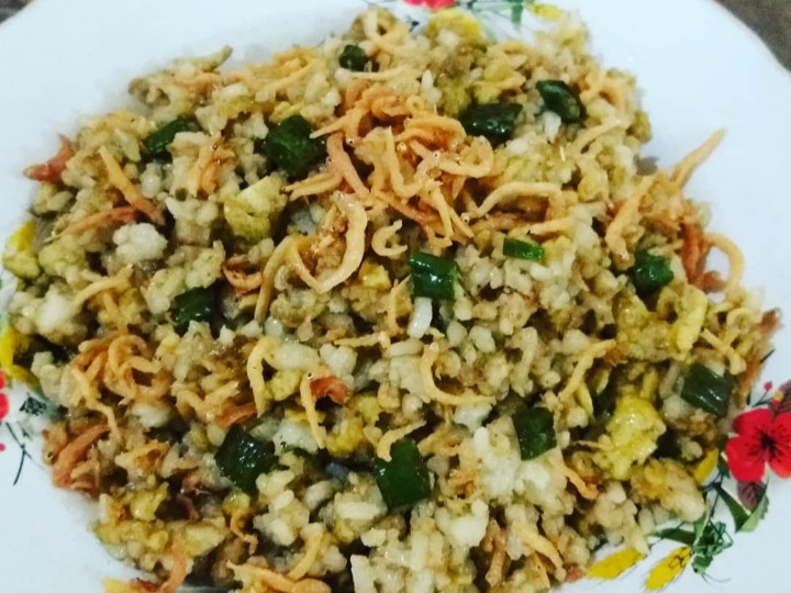 Yuk intip, Resep memasak Nasi Goreng Teri Cabe Ijo (Anchovy Green Chili Fried Rice) yang nikmat