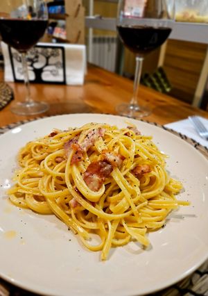 Una foto de Espagueti carbonara tradicional