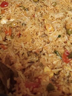 तवा पुलाव (Tawa Pulao Recipe In Marathi) रेसिपी चे मुख्य फोटो