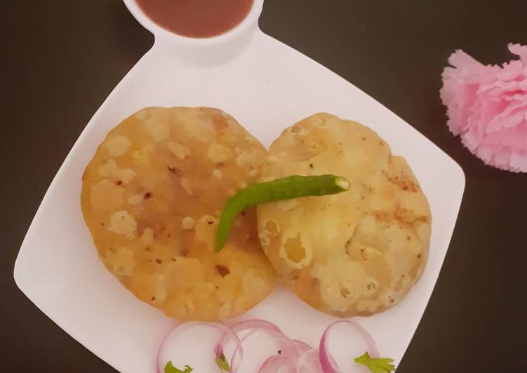 Recipe of Favorite Pyaaz ki Kachori