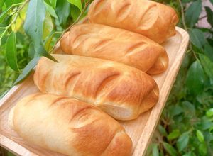 Hình của món Bánh mì Việt Nam bằng nồi chiên không dầu.