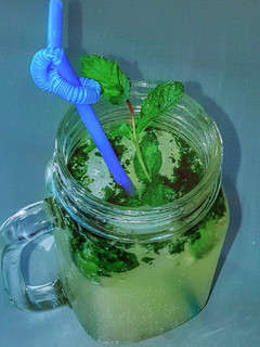 A picture of Virgin mojito.