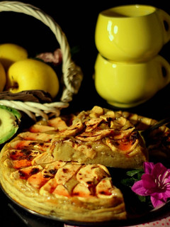 Una foto de Tarta de Manzana y Aguacate Light