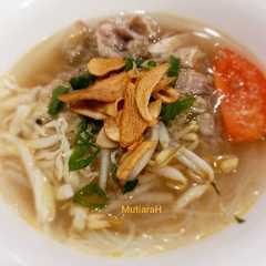 A picture of Soto Ayam Ala Semarang.