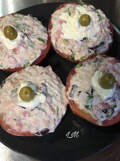 Una foto de Tomates rellenos de atún
