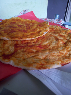 Una foto de Pizza casera en 40 minutos riquísima