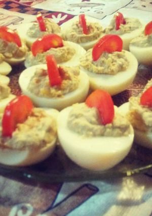 Una foto de Huevos Rellenos