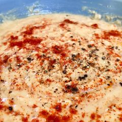 A picture of Hummus! 😎.