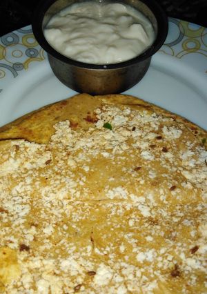 A picture of Paneer paratha.
