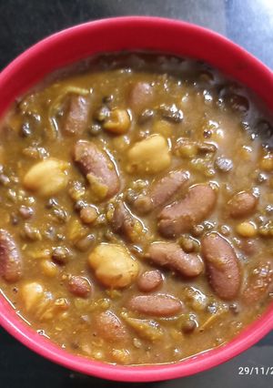 মিক্সড ডাল ভুনা(mixed dal bhuna recipe in Bengali) রেসিপির প্রধান ছবি