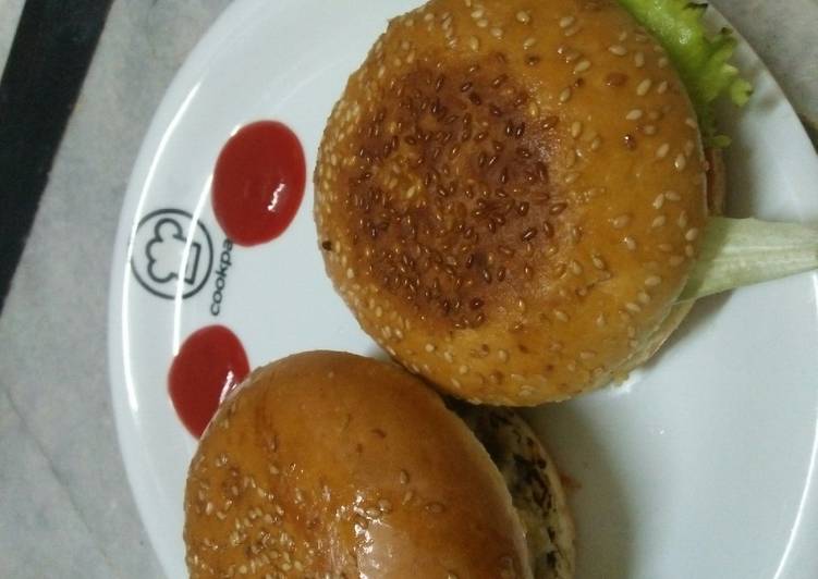 Easiest Way to Prepare Perfect Homemade brgr with vegetable kabab Cooking Basics for Newbies