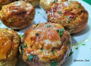 Una foto de Champiñones rellenos de sobrasada en airfryer