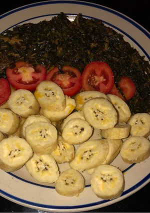 A picture of Boiled plantain with vegetables.