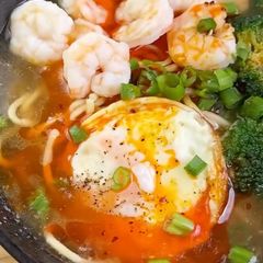 A picture of Broccoli & Shrimp Noodle Soup.