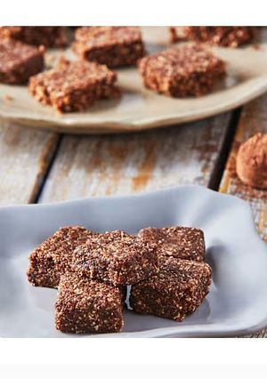 Una foto de Cubitos de chocolate (dátiles, cocoa y avena)