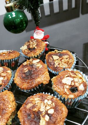 A picture of Eggless Oats Muesli Muffins.