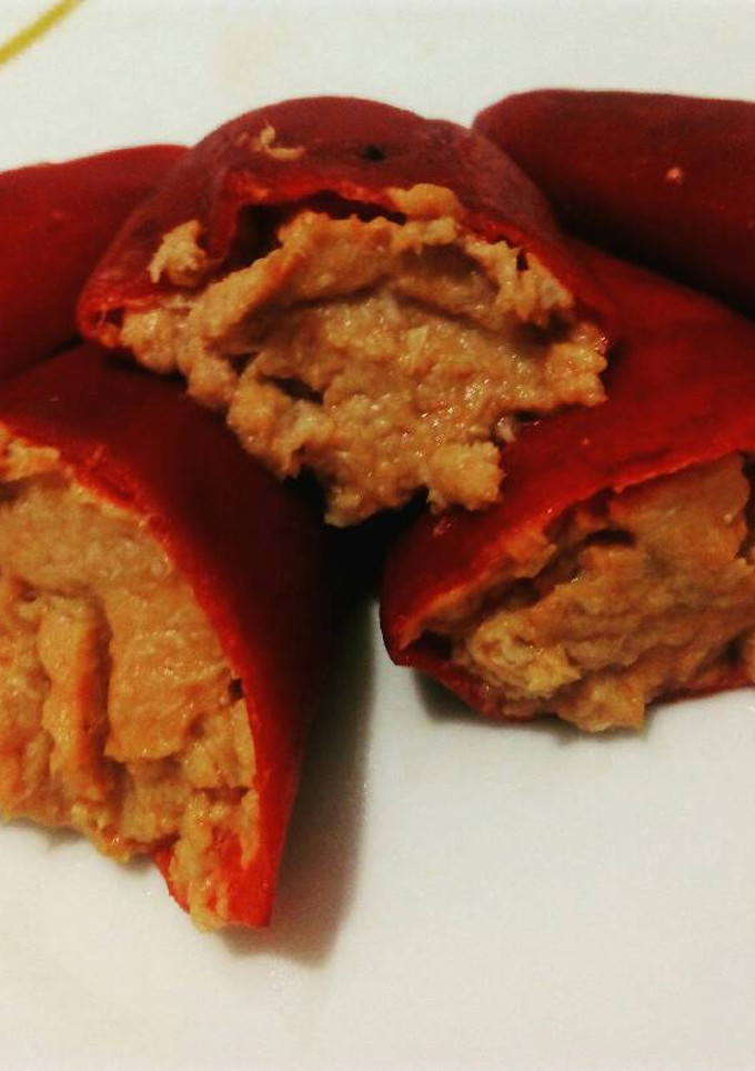 Una foto de Pimientos rellenos de crema de atún