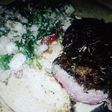 Bife de chorizo a la pimienta y tomillo con ensalada de perejil,