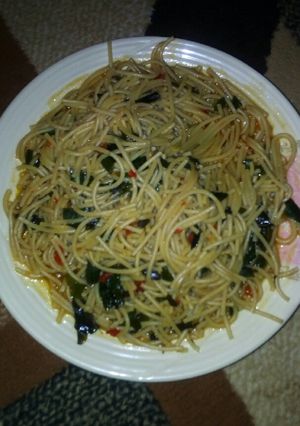 A picture of Jollof spaghetti.