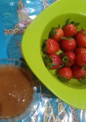 Foto resep Strawberry cocol saus manis kurma madu