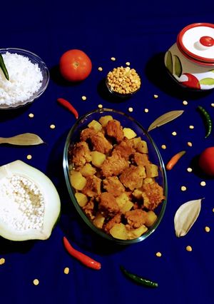 A picture of Papaya and Fritters Curry.