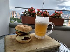 Una foto de Hawaian burger