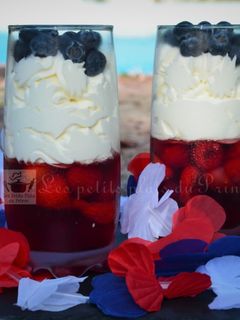 Une photo de Coupe bleu blanc rouge pour le 14 juillet