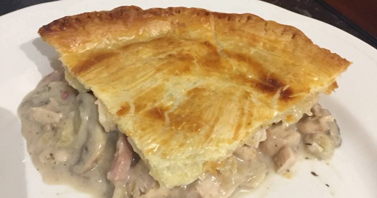 Pie maker chicken, mushroom and bacon pies recipe