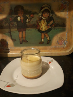 Una foto de Cuajada de chocolate blanco con edulcorante