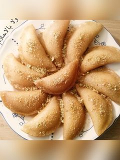 صورة لوصفة قطايف مقلية بحشوة القشطة