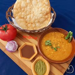 A picture of Dal Pakwan- Sindhi Special Breakfast.