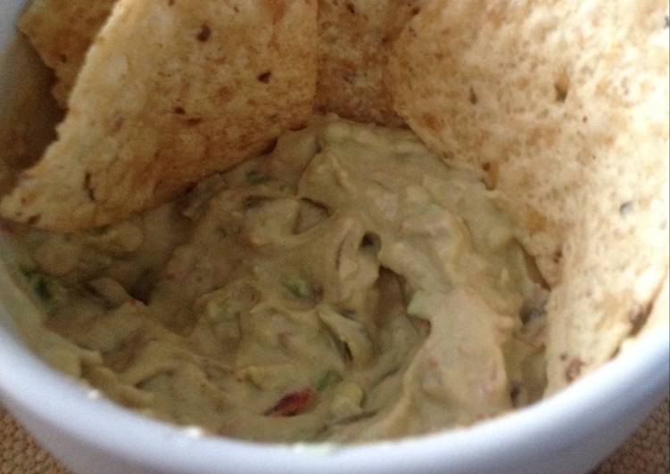 Easiest Way to Prepare Perfect Cheater Guacamole