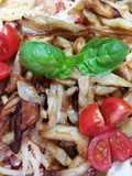 Bucatini all'amatriciana con filetti di melanzane fritte🍆🍅🍝🥓