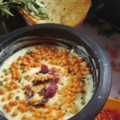 A picture of Boondi kadhi.