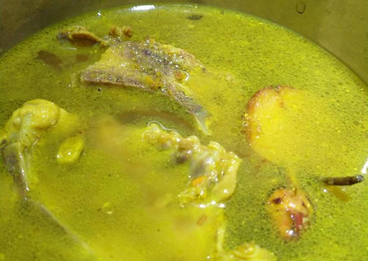 Cara Menyiapkan Soto ayam Menggugah Selera