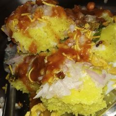 A picture of Khaman dhokla.