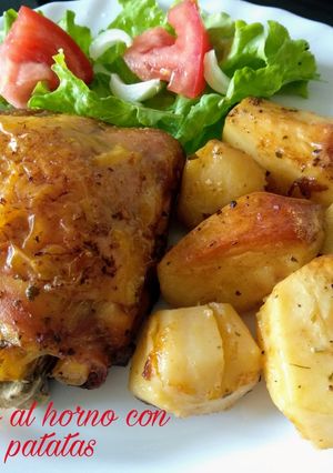 Una foto de Pollo al horno con patatas