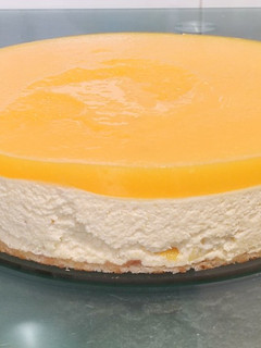 Una foto de Tarta mousse de mango sin horno