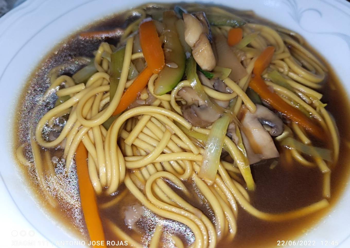 Noodles en caldo vegetal