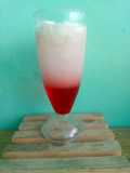 Es Kelapa Muda Merah Putih