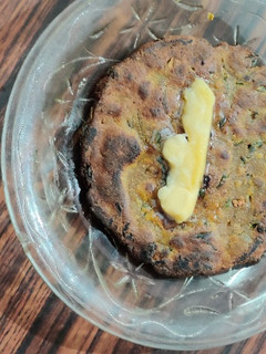 बाजरा मेथी पराठा (bajra methi paratha recipe in Hindi) रेसिपी मुख्य फोटो
