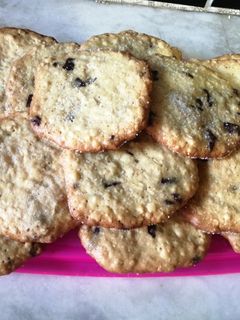Una foto de Galletas de avena, coco y chips 🍫